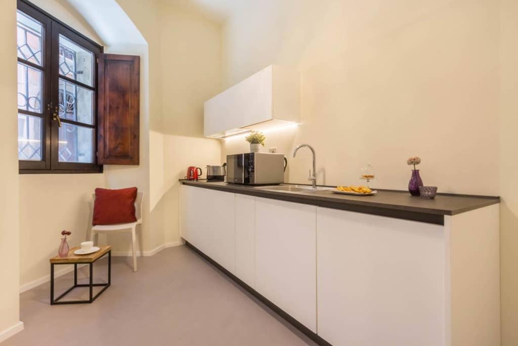 Suite Cagliari -99- ภายนอก รูปภาพ